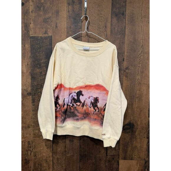 Columbia Women’s Meridian Creek™ Crew Shirt Medium EUC - Picture 2 of 5